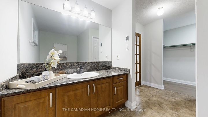 Photo 18 at 52 - 1725 The Chase, Central Erin Mills, Mississauga