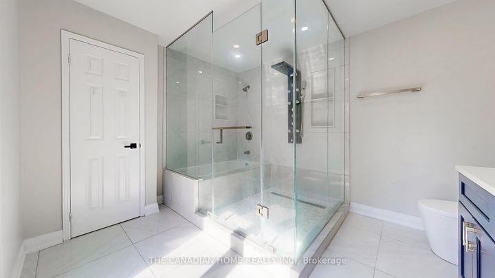 Photo 24 at 52 - 1725 The Chase, Central Erin Mills, Mississauga