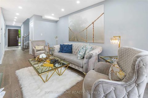 Photo 6 at 11 Michael Drive, North Richvale, Richmond Hill