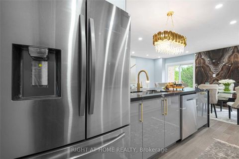 Photo 16 at 11 Michael Drive, North Richvale, Richmond Hill