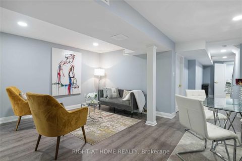 Photo 33 at 11 Michael Drive, North Richvale, Richmond Hill