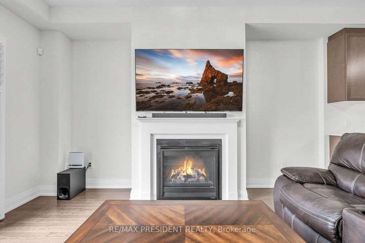 Photo 16 at 40 Dalbeattie Drive, Bram West, Brampton