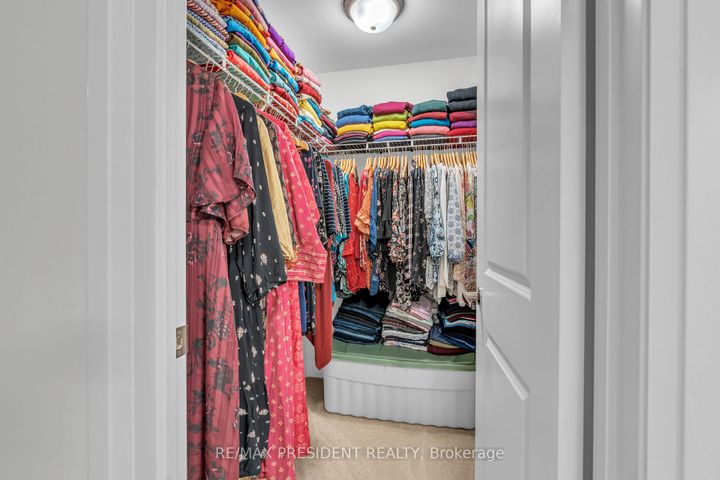 Photo 26 at 40 Dalbeattie Drive, Bram West, Brampton