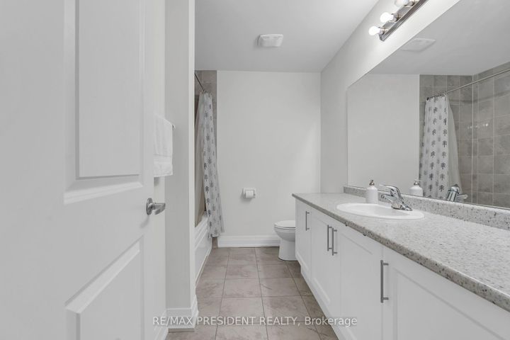 Photo 33 at 40 Dalbeattie Drive, Bram West, Brampton