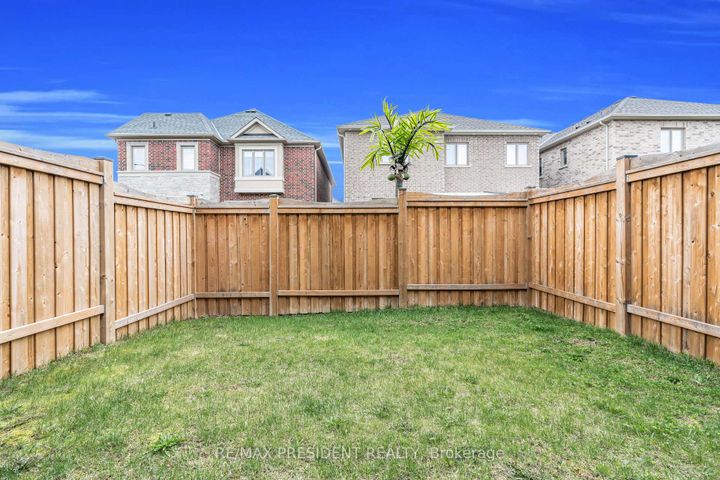 Photo 38 at 40 Dalbeattie Drive, Bram West, Brampton
