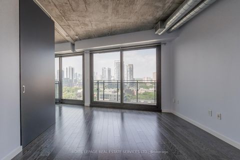 Photo 5 at 1301 - 51 Trolley Crescent, Moss Park, Toronto