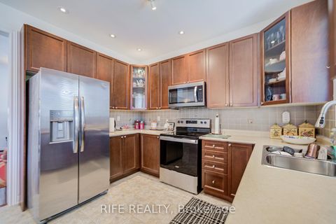 Photo 11 at 106 Craggview Drive, West Hill, Toronto