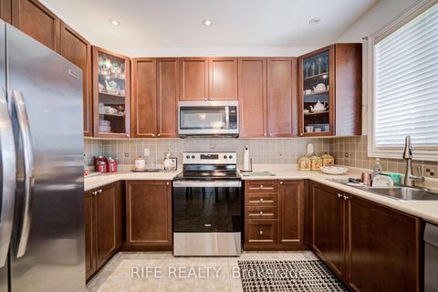 Photo 12 at 106 Craggview Drive, West Hill, Toronto