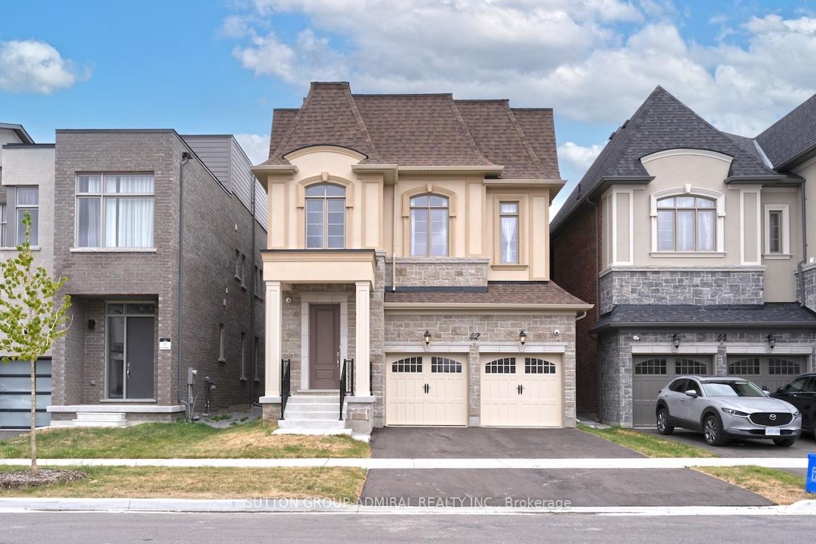42 Solar Street, Observatory, Richmond Hill by Loree Meneguzzi Real Estate 42 Solar Street, Observatory, Richmond Hill
