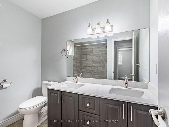 Photo 35 at 30 Castlehill Road, Northwood Park, Brampton