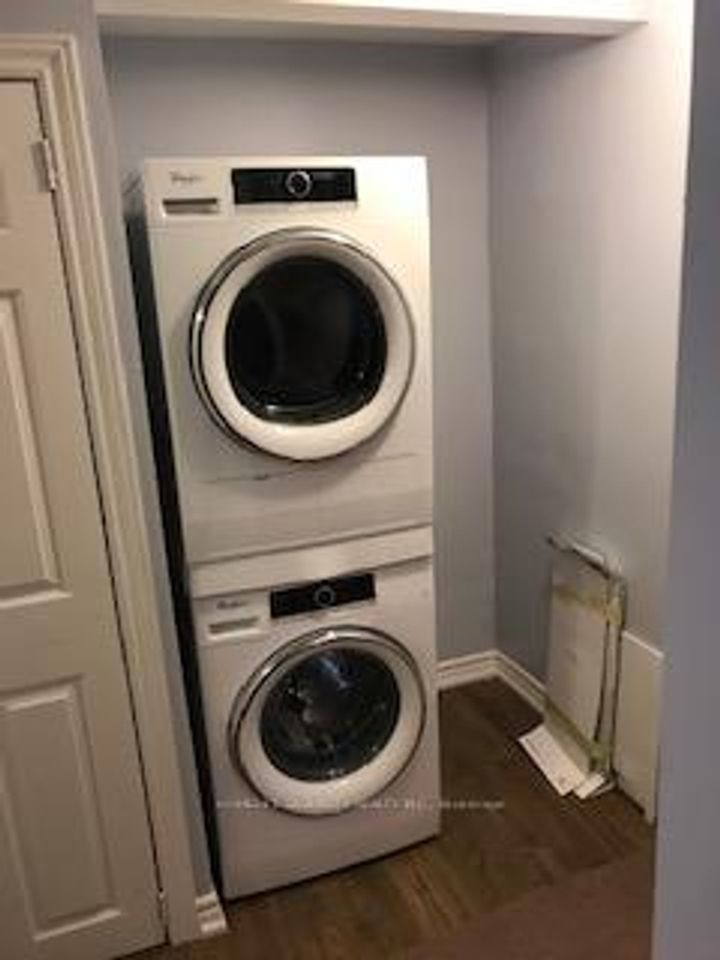 Photo 42 at 30 Castlehill Road, Northwood Park, Brampton