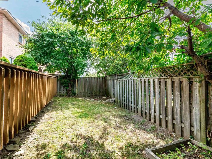 Photo 49 at 30 Castlehill Road, Northwood Park, Brampton