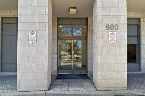 Photo 2 at 708 - 880 Grandview Way, Willowdale East, Toronto