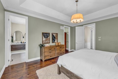 Photo 18 at 31 Bisset Avenue, Alderwood, Toronto