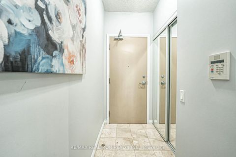 Photo 9 at 811 - 60 Byng Avenue, Willowdale East, Toronto
