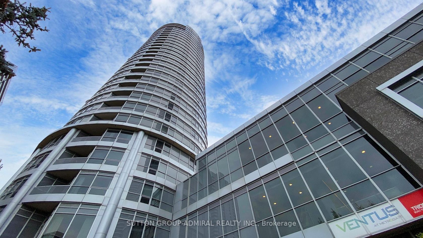 PH15 - 181 Village Green Square, Malvern West, Toronto by Loree Meneguzzi Real Estate PH15 - 181 Village Green Square, Malvern West, Toronto