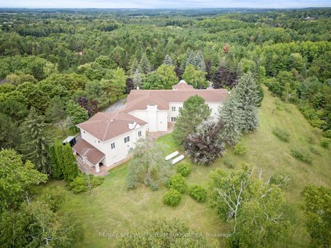 Photo 2 at 409 Dearbourne Avenue, King City, King