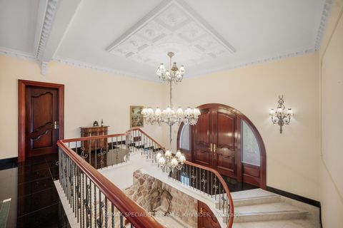Photo 5 at 409 Dearbourne Avenue, King City, King
