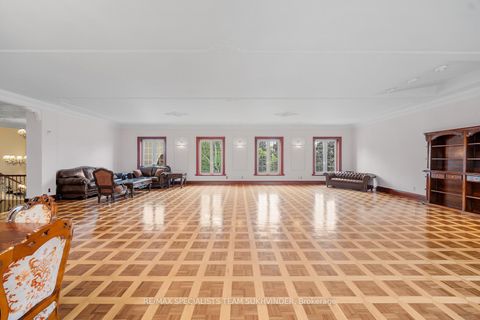 Photo 6 at 409 Dearbourne Avenue, King City, King
