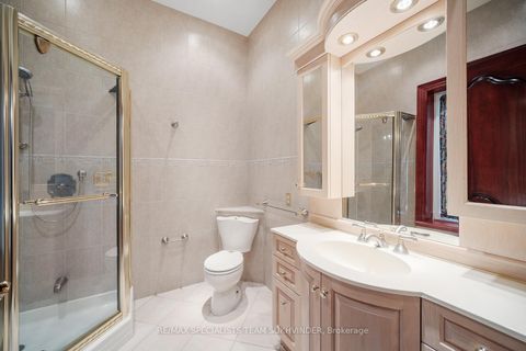 Photo 14 at 409 Dearbourne Avenue, King City, King