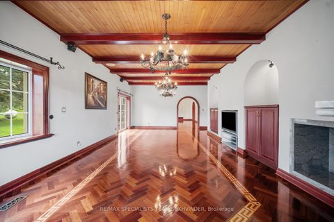 Photo 26 at 409 Dearbourne Avenue, King City, King