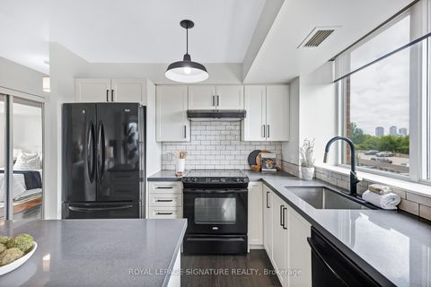 Photo 8 at 403 - 1103 Leslie Street, Don Mills, Toronto