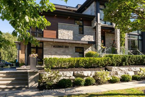 Photo 1 at 7 Woodvalley Drive, Humber Valley, Toronto
