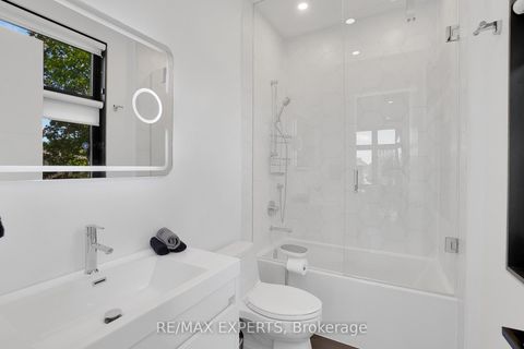 Photo 22 at 7 Woodvalley Drive, Humber Valley, Toronto