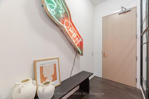 Photo 3 at PH103 - 138 Downes Street, Waterfront Communities C8, Toronto