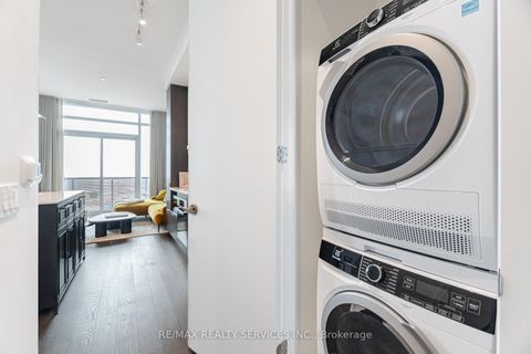 Photo 23 at PH103 - 138 Downes Street, Waterfront Communities C8, Toronto