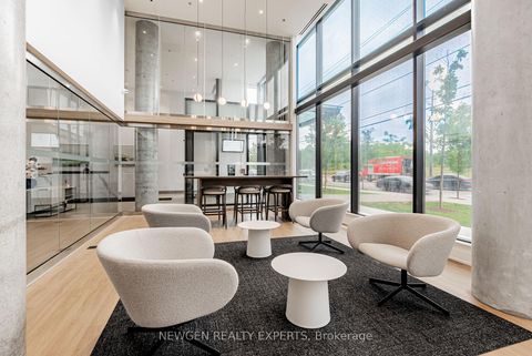 Photo 3 at 521 - 3100 Keele Street, CFB, Toronto