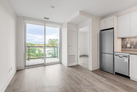 Photo 14 at 521 - 3100 Keele Street, CFB, Toronto