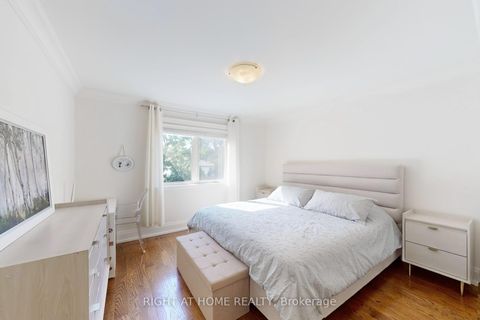 Photo 13 at 490 Orchard Drive, WO West, Oakville