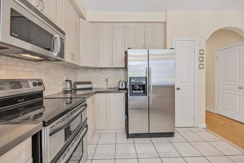 Photo 15 at 60 Cider Crescent, Oak Ridges, Richmond Hill