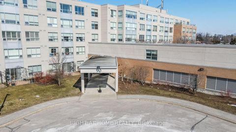 Photo 2 at 417 - 94 Dean Avenue, Painswick South, Barrie