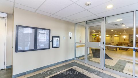 Photo 11 at 417 - 94 Dean Avenue, Painswick South, Barrie
