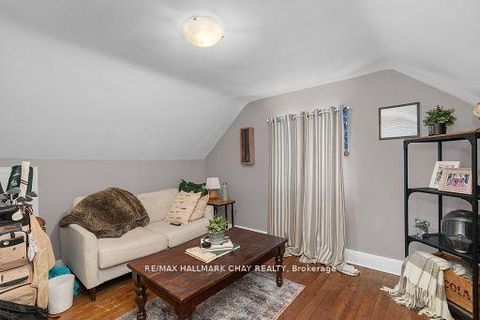 Photo 11 at 1, 2, 3 - 32 Grove Street W, Queen's Park, Barrie
