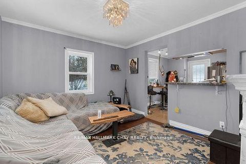 Photo 14 at 1, 2, 3 - 32 Grove Street W, Queen's Park, Barrie