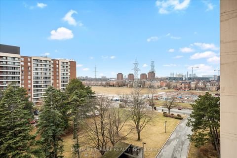 Photo 24 at 712 - 25 Four Winds Drive, York University Heights, Toronto