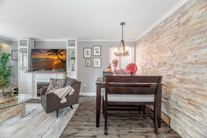 Photo 13 at 586 Curzon Avenue, Lakeview, Mississauga