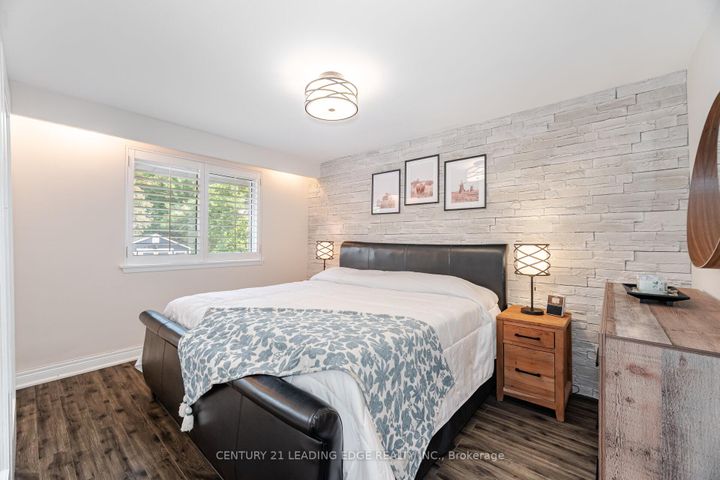Photo 17 at 586 Curzon Avenue, Lakeview, Mississauga