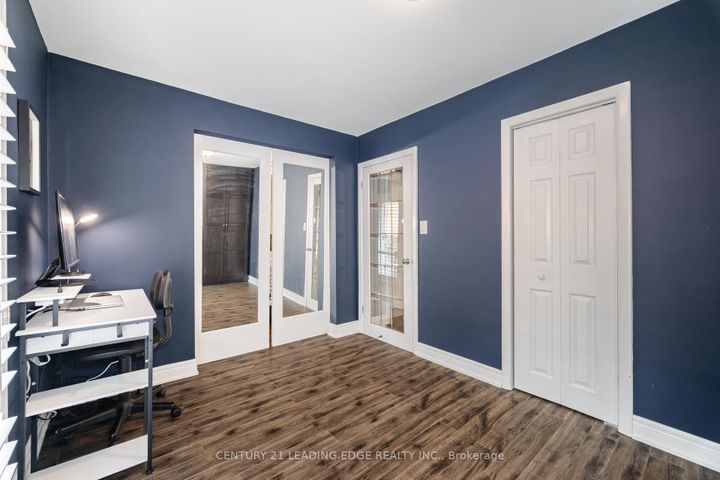 Photo 21 at 586 Curzon Avenue, Lakeview, Mississauga