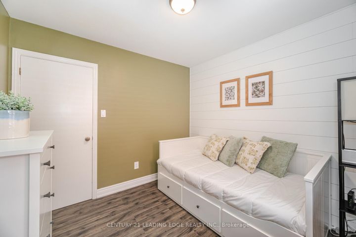 Photo 23 at 586 Curzon Avenue, Lakeview, Mississauga