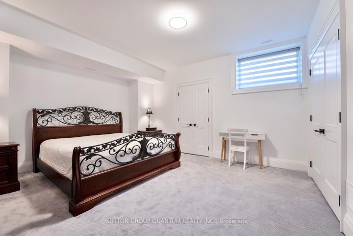 Photo 40 at 1486 Pembroke Drive, CP College Park, Oakville