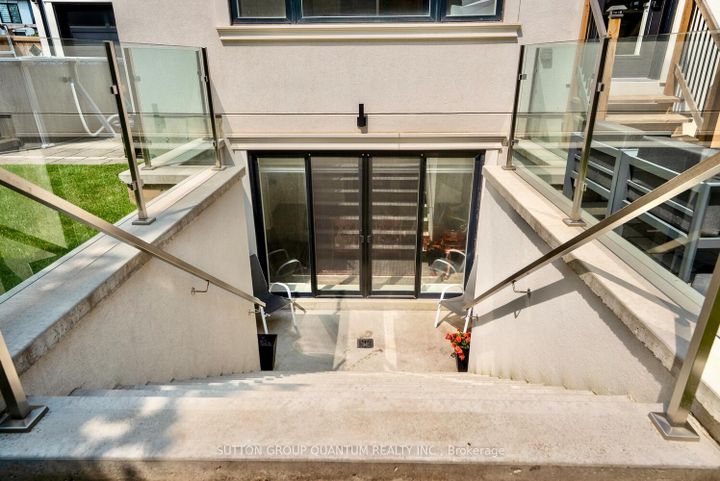 Photo 41 at 1486 Pembroke Drive, CP College Park, Oakville