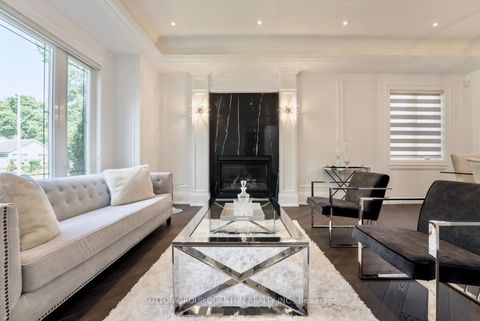 Photo 14 at 1486 Pembroke Drive, CP College Park, Oakville