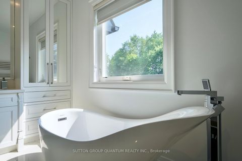 Photo 32 at 1486 Pembroke Drive, CP College Park, Oakville