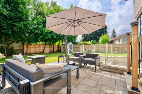 Photo 42 at 1486 Pembroke Drive, CP College Park, Oakville
