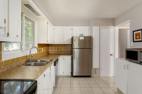 Photo 15 at 2339 Hixon Street, BR Bronte, Oakville