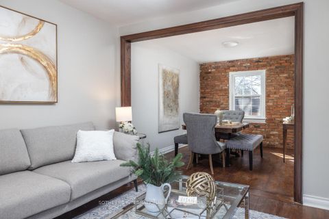 Photo 5 at 33 Southmead Road, Birchmount, Toronto